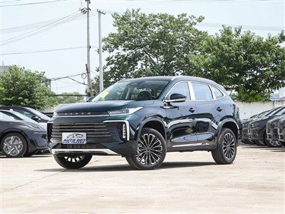 Exeed Reach Cloud TX Petrol Car