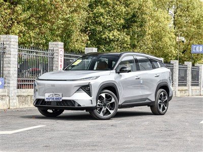 Geely Galaxy L7 Plugin Hybrid Car