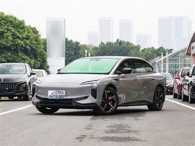 Hongqi EH7 Electric Car